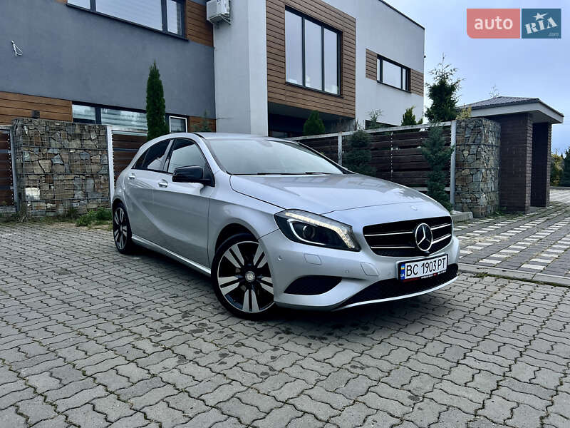 Хэтчбек Mercedes-Benz A-Class 2015 в Львове фото 3 Хэтчбек Mercedes-Benz A-Class 2015 в Львове