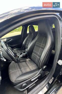Хэтчбек Mercedes-Benz A-Class 2013 в 