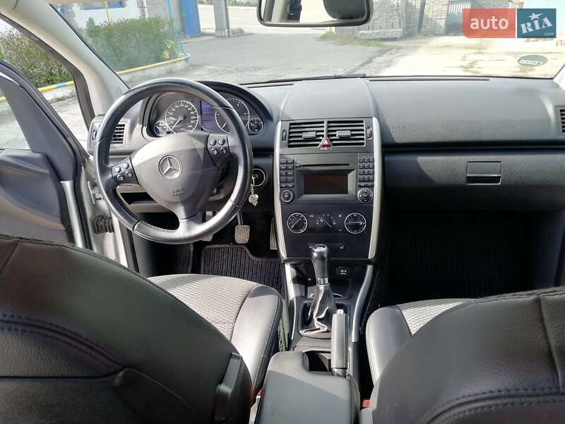 Хэтчбек Mercedes-Benz A-Class 2009 в Кицмани