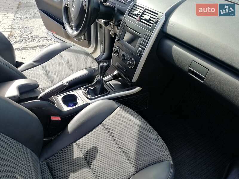 Хэтчбек Mercedes-Benz A-Class 2009 в Кицмани