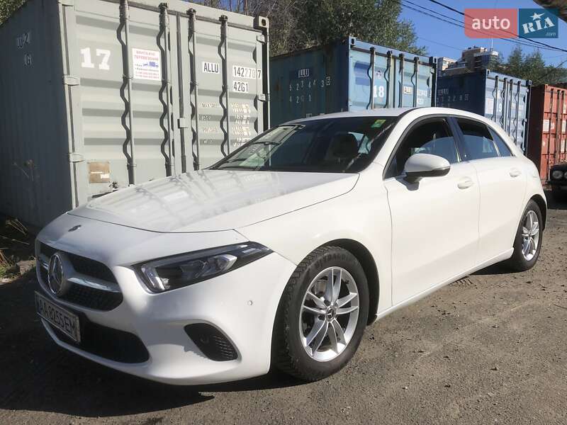 Хетчбек Mercedes-Benz A-Class 2018 в Києві