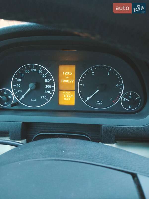 Хэтчбек Mercedes-Benz A-Class 2006 в 
