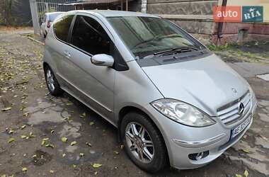 Купе Mercedes-Benz A-Class 2004 в Дніпрі