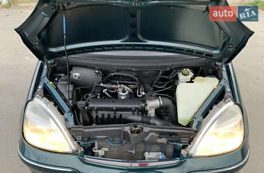 Хэтчбек Mercedes-Benz A-Class 2003 в 