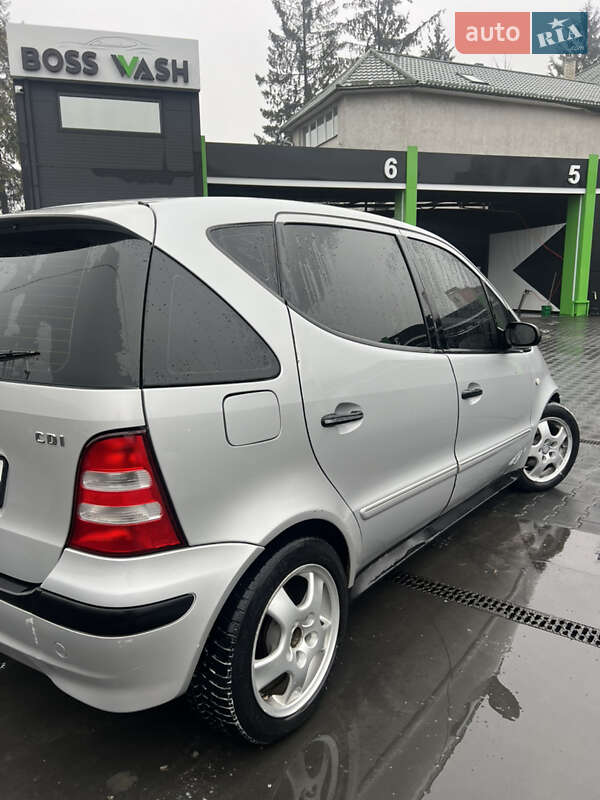 Хетчбек Mercedes-Benz A-Class 2001 в Чернівцях