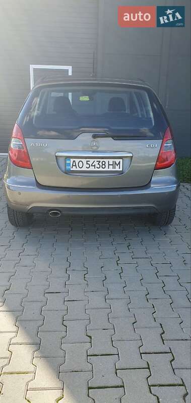 Хетчбек Mercedes-Benz A-Class 2012 в Ужгороді