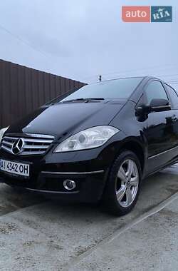 Хэтчбек Mercedes-Benz A-Class 2010 в Киеве