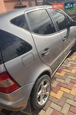 Хэтчбек Mercedes-Benz A-Class 2000 в 