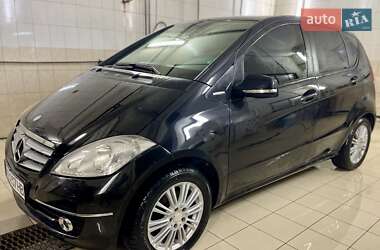 Купе Mercedes-Benz A-Class 2009 в Саврани