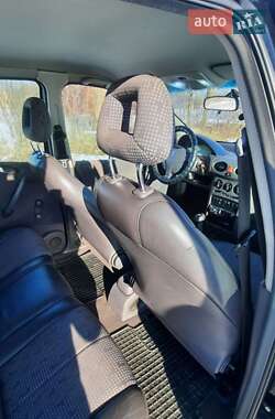 Хэтчбек Mercedes-Benz A-Class 2000 в 