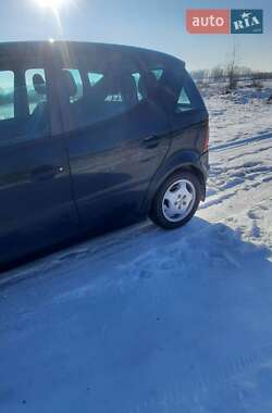 Хэтчбек Mercedes-Benz A-Class 2000 в 