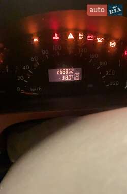 Хэтчбек Mercedes-Benz A-Class 1998 в 