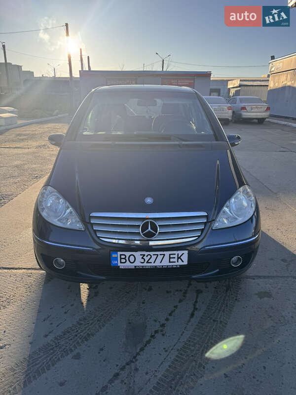 Хэтчбек Mercedes-Benz A-Class 2005 в 