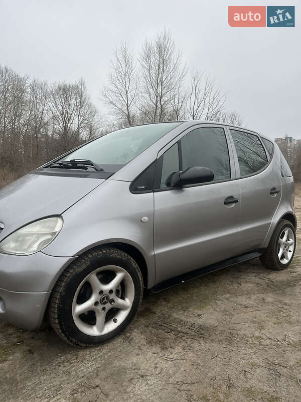 Хэтчбек Mercedes-Benz A-Class 2001 в Киеве