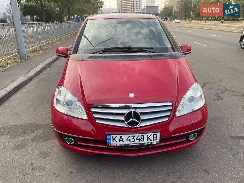 Хэтчбек Mercedes-Benz A-Class 2011 в Киеве фото 13 Хэтчбек Mercedes-Benz A-Class 2011 в Киеве