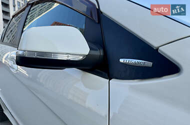 Хэтчбек Mercedes-Benz A-Class 2010 в 