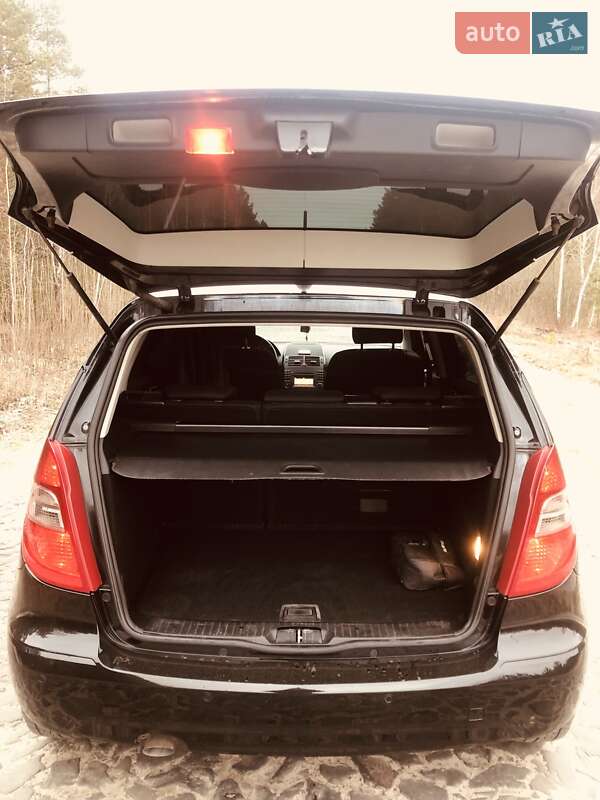 Хетчбек Mercedes-Benz A-Class 2012 в Володимирці