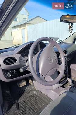 Хэтчбек Mercedes-Benz A-Class 2000 в 
