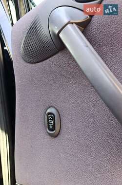 Хэтчбек Mercedes-Benz A-Class 2000 в 