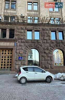Хэтчбек Mercedes-Benz A-Class 2008 в 