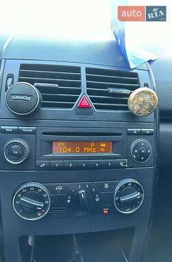 Хэтчбек Mercedes-Benz A-Class 2008 в 