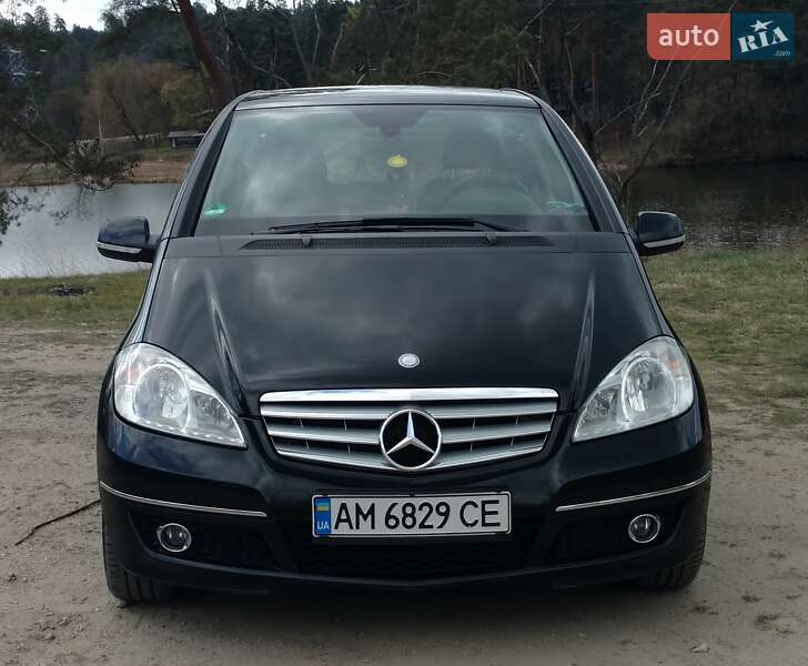 Хэтчбек Mercedes-Benz A-Class 2010 в Житомире