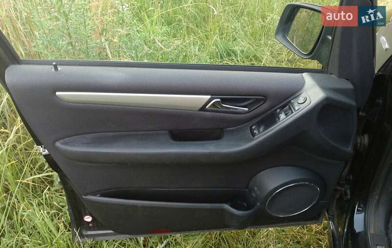 Хэтчбек Mercedes-Benz A-Class 2010 в Житомире