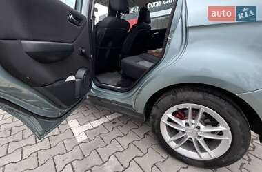 Хэтчбек Mercedes-Benz A-Class 2005 в 