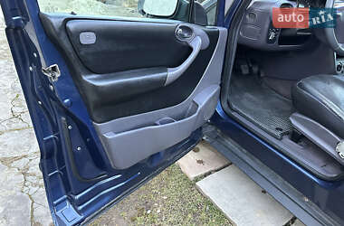 Хэтчбек Mercedes-Benz A-Class 2003 в 