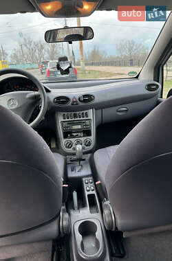 Хэтчбек Mercedes-Benz A-Class 2003 в 