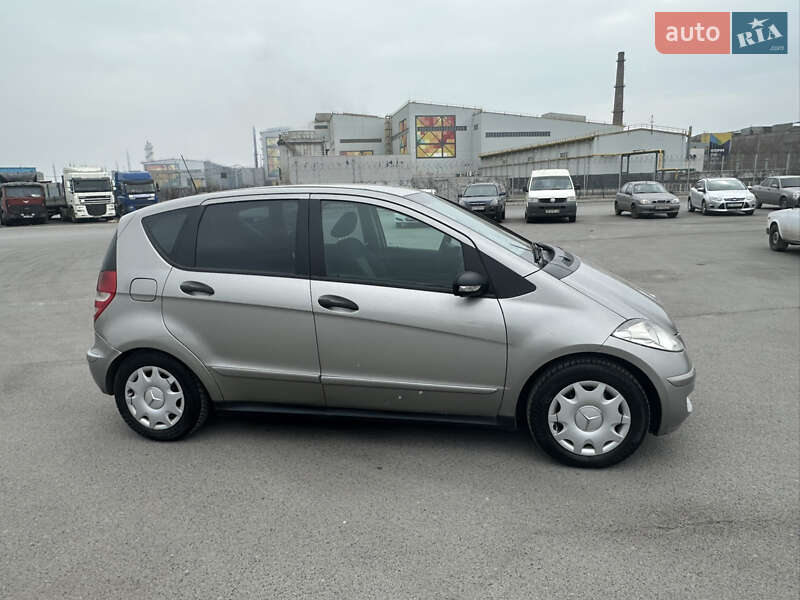 Хэтчбек Mercedes-Benz A-Class 2005 в 