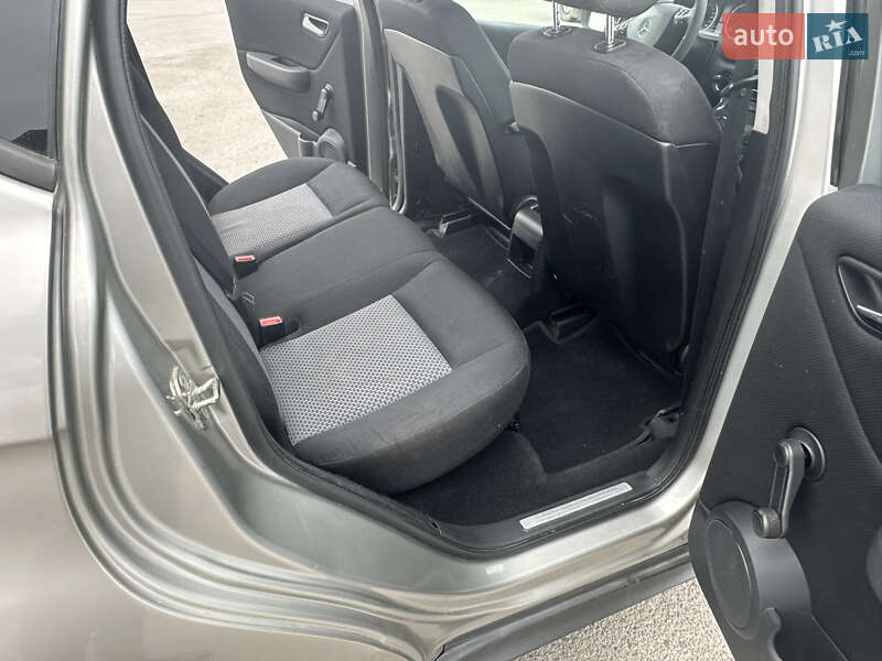 Хетчбек Mercedes-Benz A-Class 2005 в Дніпрі