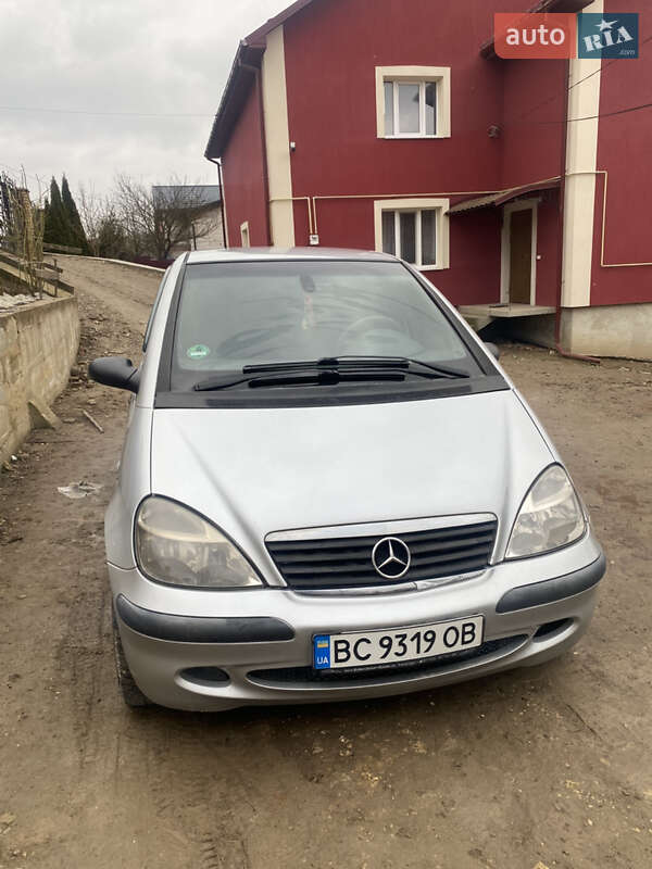 Хэтчбек Mercedes-Benz A-Class 2002 в 