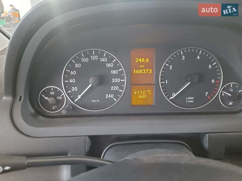 Хэтчбек Mercedes-Benz A-Class 2010 в Каменец-Подольском фото 3 Хэтчбек Mercedes-Benz A-Class 2010 в Каменец-Подольском