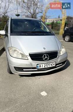 Хетчбек Mercedes-Benz A-Class 2010 в 