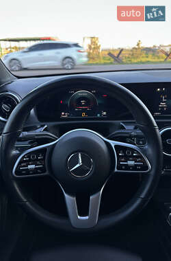 Седан Mercedes-Benz A-Class 2019 в 