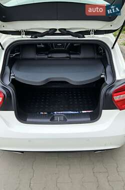 Хэтчбек Mercedes-Benz A-Class 2013 в 