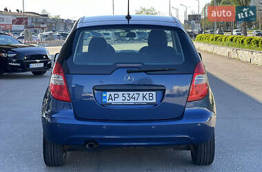 Хэтчбек Mercedes-Benz A-Class 2012 в 