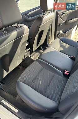 Хэтчбек Mercedes-Benz A-Class 2011 в 