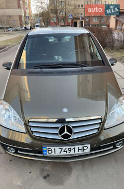 Хэтчбек Mercedes-Benz A-Class 2008 в 