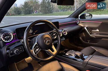 Хэтчбек Mercedes-Benz A-Class 2019 в 