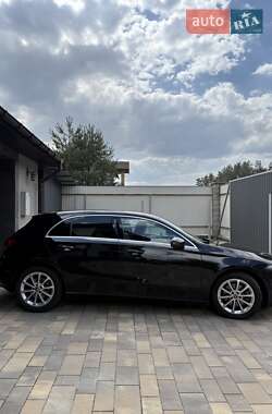 Хэтчбек Mercedes-Benz A-Class 2018 в 