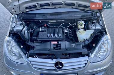 Хэтчбек Mercedes-Benz A-Class 2005 в 