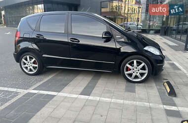 Хетчбек Mercedes-Benz A-Class 2008 в 