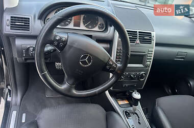 Хетчбек Mercedes-Benz A-Class 2008 в 