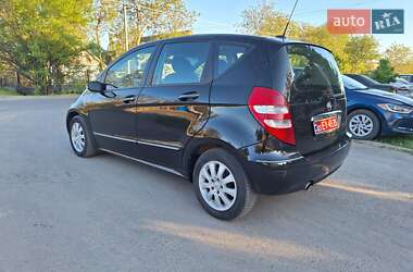 Хэтчбек Mercedes-Benz A-Class 2006 в 