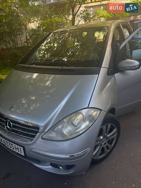 Хэтчбек Mercedes-Benz A-Class 2005 в 
