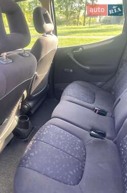 Хэтчбек Mercedes-Benz A-Class 2001 в 