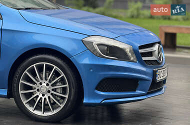 Хэтчбек Mercedes-Benz A-Class 2015 в 