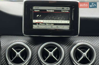 Хэтчбек Mercedes-Benz A-Class 2015 в 